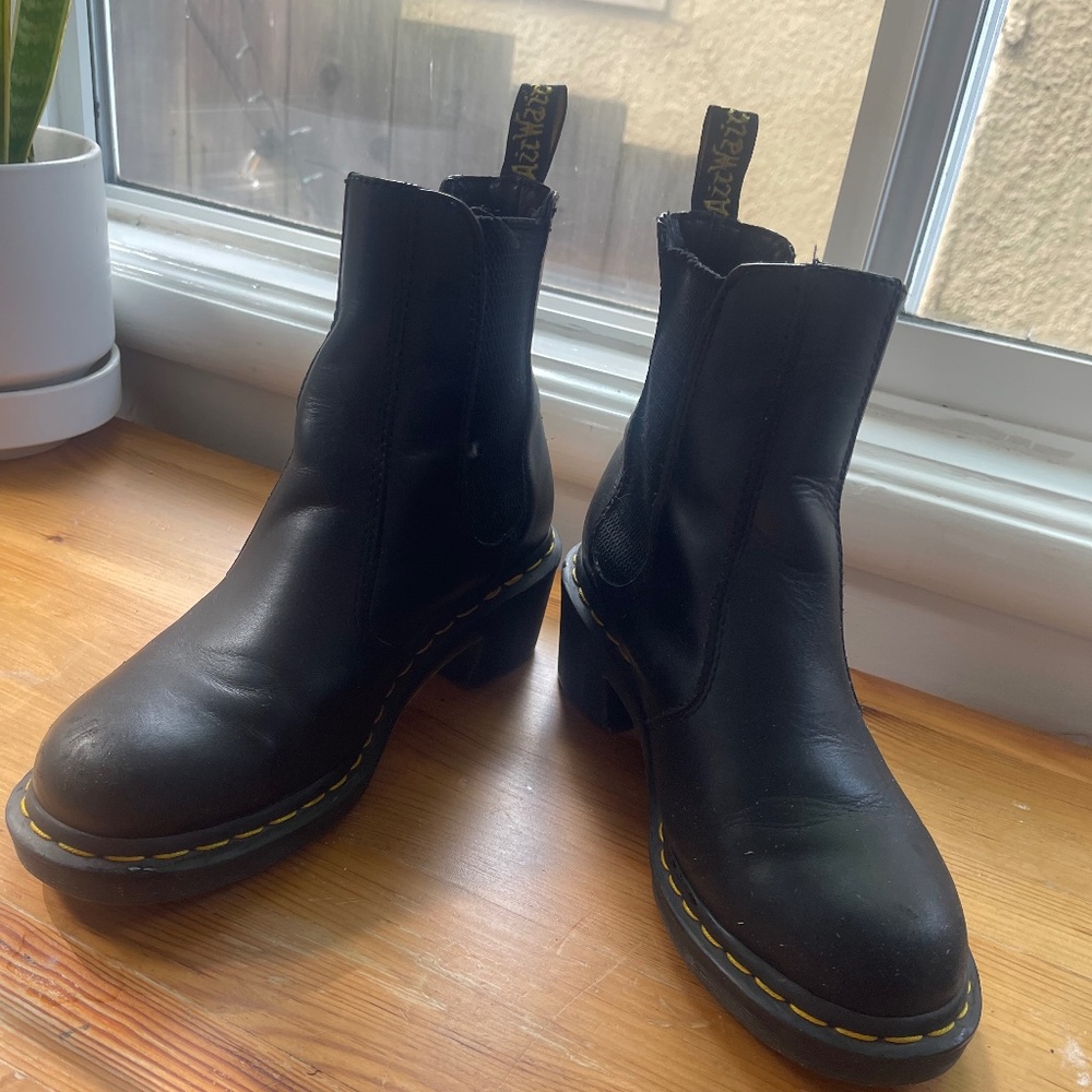 Dr. Martens Cadence